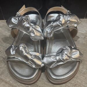 Like New ,Silver Bow Women's Sandals